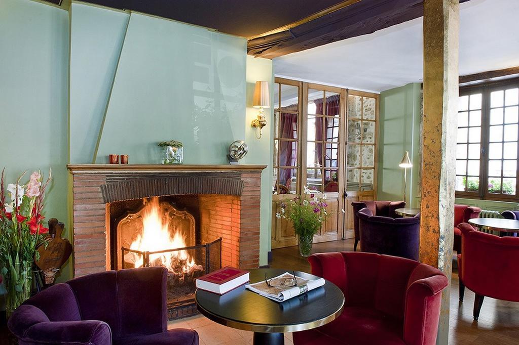 Logis - Hotel & Restaurant Du Tribunal Mortagne-au-Perche Luaran gambar