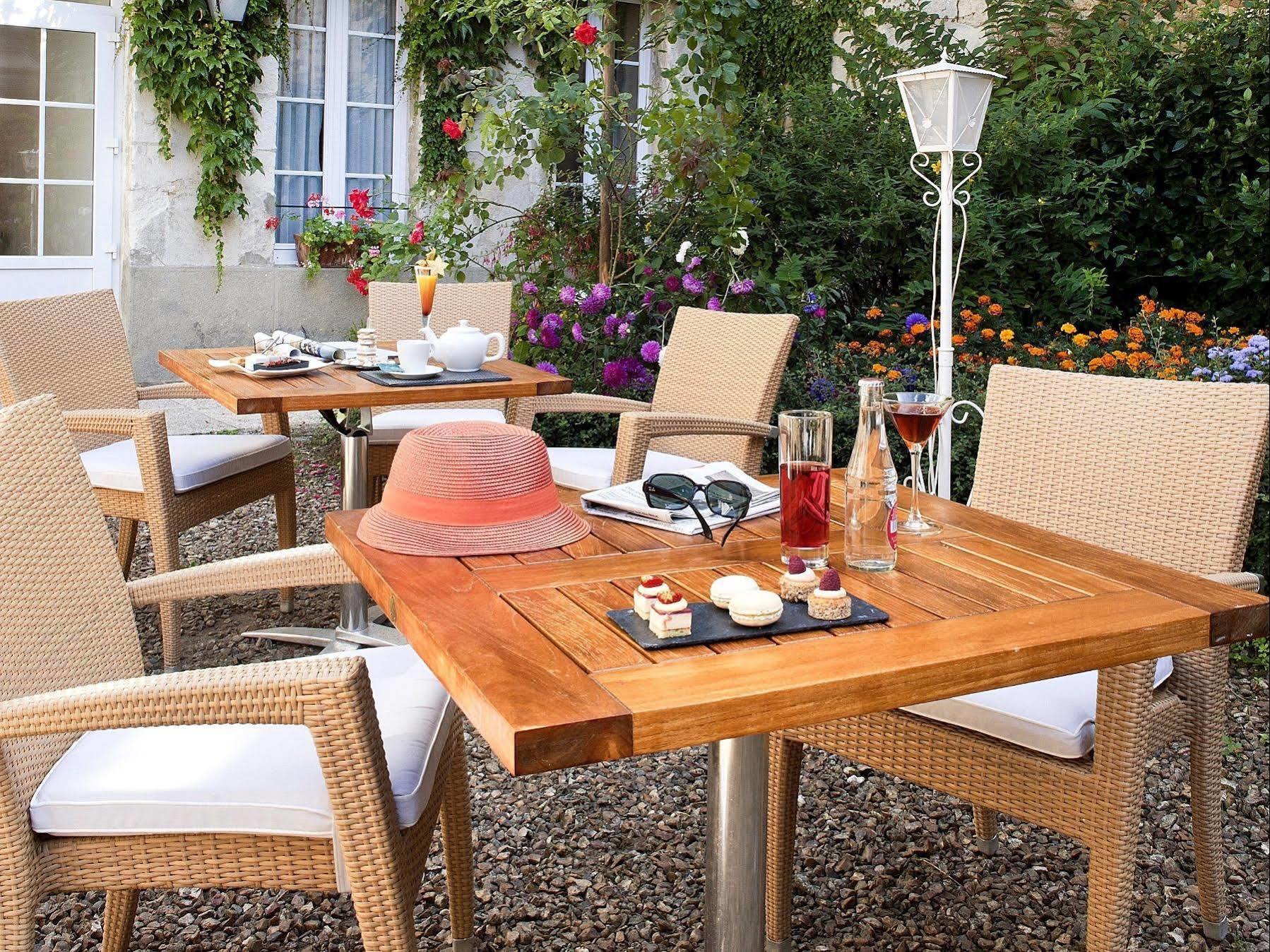 Logis - Hotel & Restaurant Du Tribunal Mortagne-au-Perche Luaran gambar