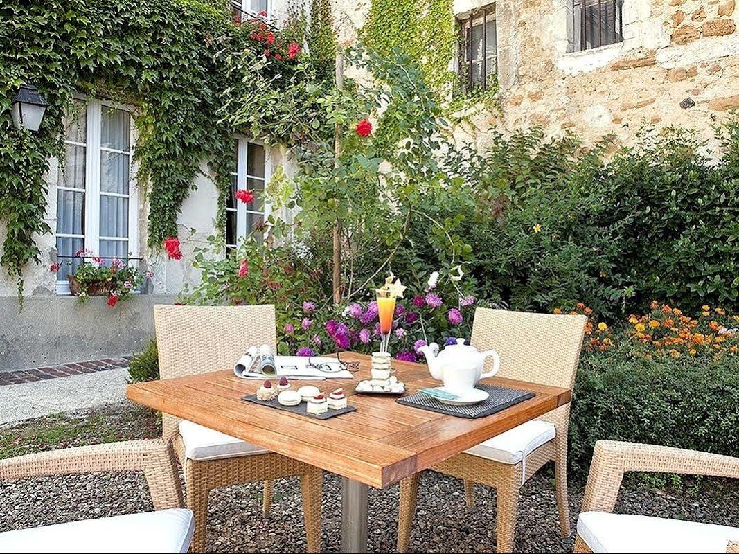Logis - Hotel & Restaurant Du Tribunal Mortagne-au-Perche Luaran gambar